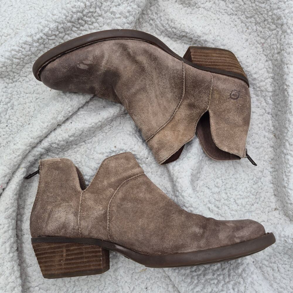 Born Kerri Western-inspired booties ankle boot distressed suede Brown size 7.5
